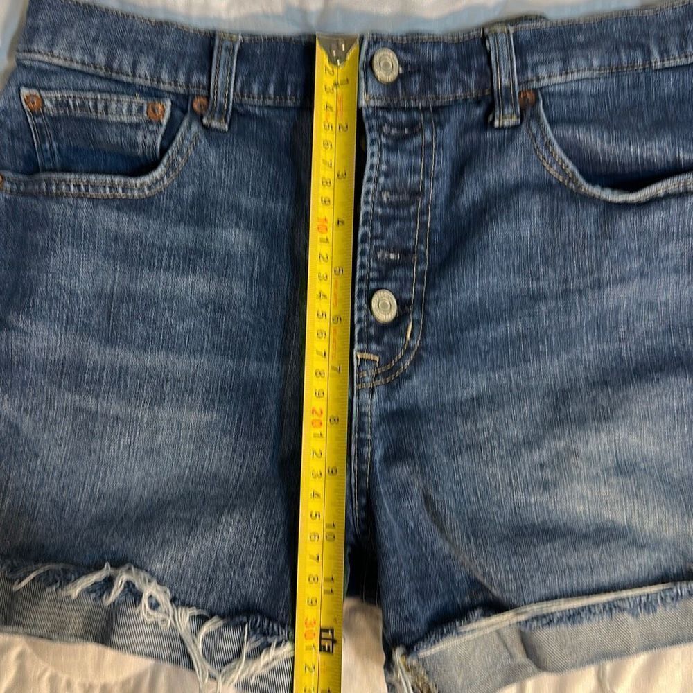 Gap Button down shorts Size 6 waist: 28 inches - Picture 5 of 12